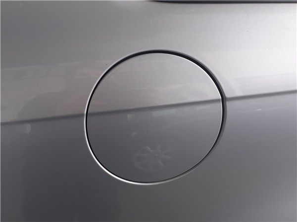 tapa exterior combustible audi a3 sportback 8