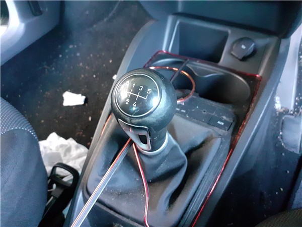 palanca de cambio seat ibiza berlina 6j5 0620
