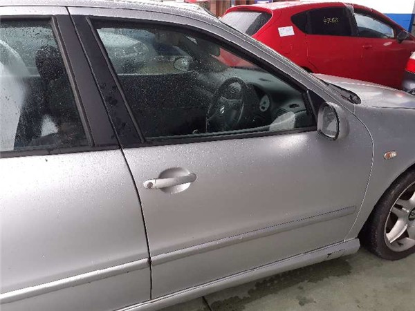 puerta delantera derecha seat leon 1m1 111999