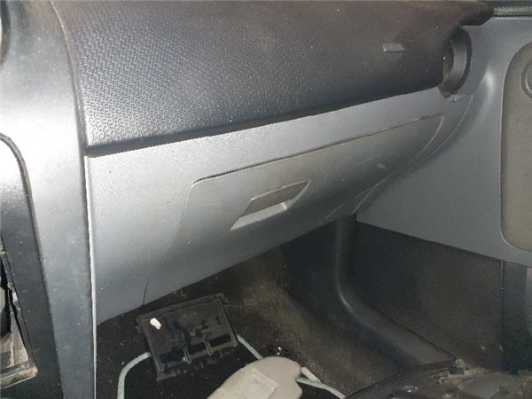 guantera salpicadero seat ibiza 6l1 042002 1