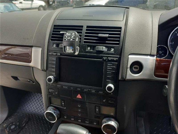 soporte navegador volkswagen touareg 7la 2002