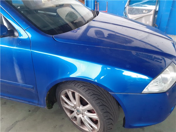 aleta delantera derecha skoda octavia berlina