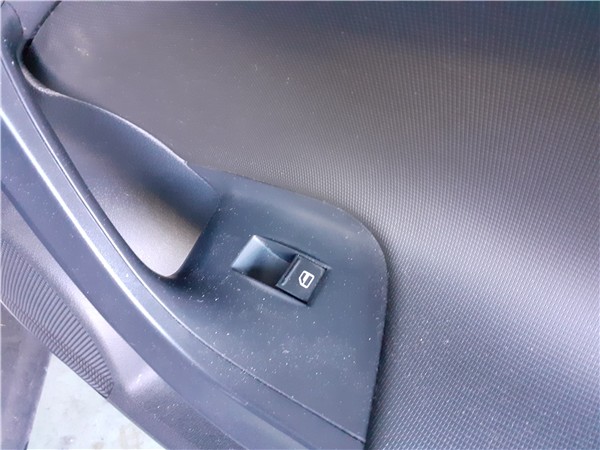 botonera puerta trasera derecha seat ibiza be