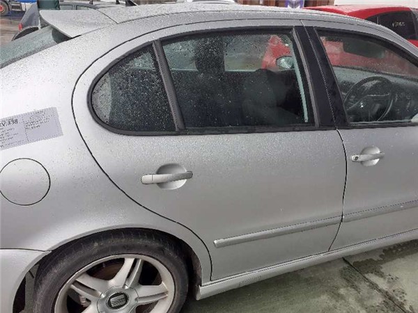 puerta trasera derecha seat leon 1m1 111999