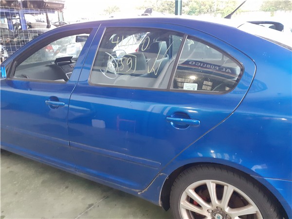 puerta trasera izquierda skoda octavia berlin