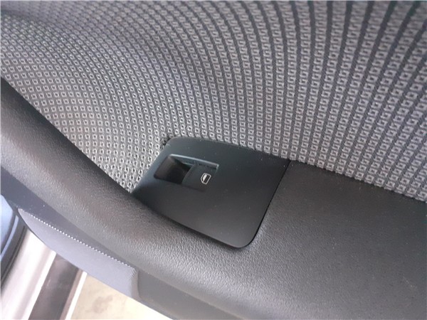 botonera puerta trasera derecha audi a3 sport
