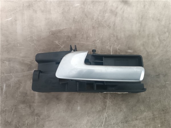 manilla interior puerta trasera izquierda alfa romeo 159 (140)(2005 >) 1.9 jtdm 16v distinctive [1,9 ltr.   110 kw jtd (m) 16v cat]