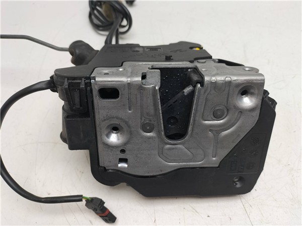 cerradura puerta delantera izquierda mercedes