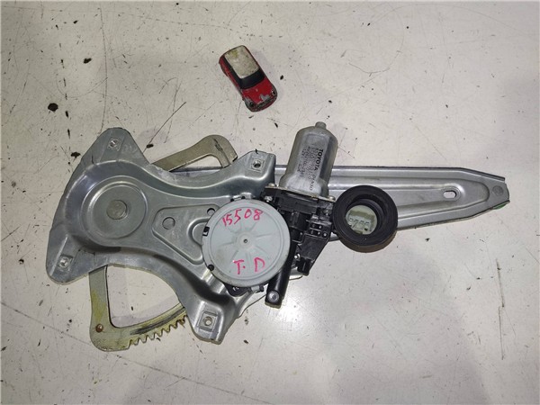 elevalunas electrico trasero derecho toyota a