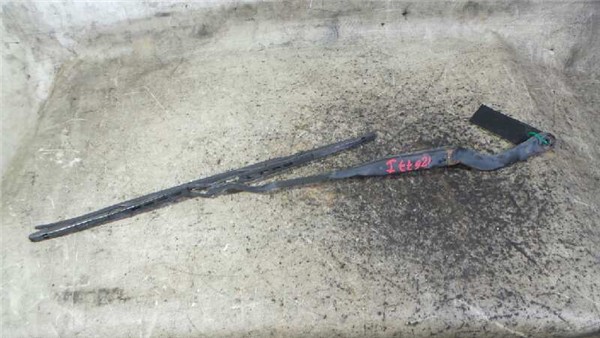 brazo limpiaparabrisas delantero izquierdo ki