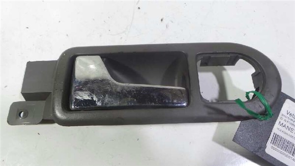 manilla interior puerta delantera izquierda v