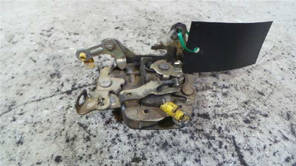 cerradura puerta delantera derecha nissan pat