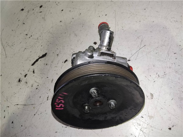 bomba servodireccion mercedes benz vito furgo