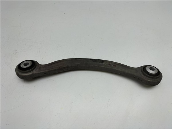 brazo superior trasero derecho mercedes benz