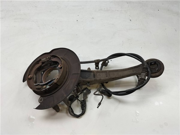 brazo inferior trasero izquierdo peugeot 4007