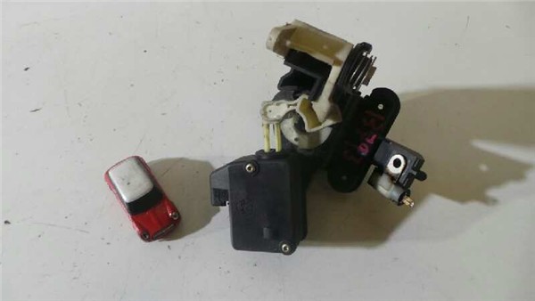 Bombin Porton Trasero Peugeot 406