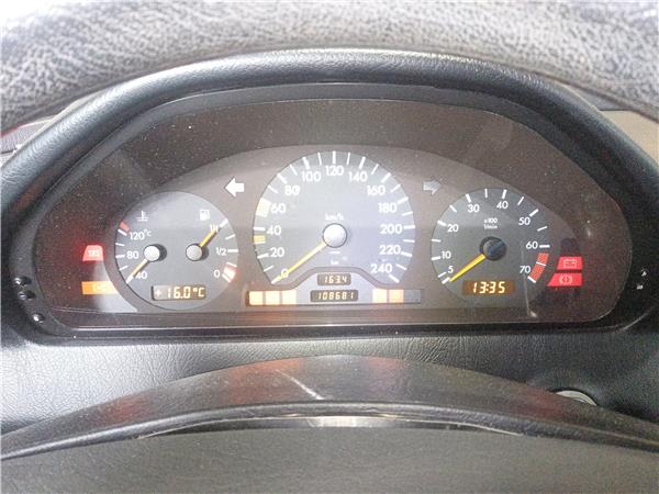 cuadro instrumentos mercedes benz clase c bm
