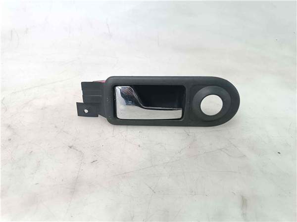 manilla interior puerta delantera izquierda v