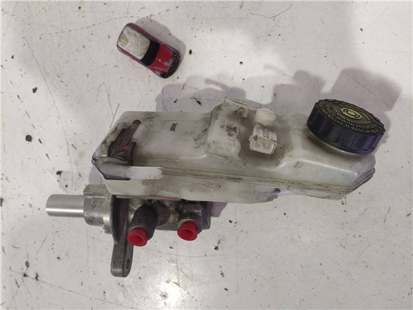 bomba freno toyota auris e15 102006 20 luna