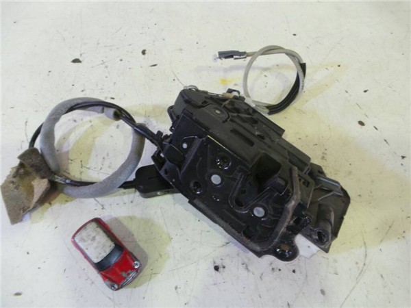 cerradura puerta delantera derecha seat ibiza