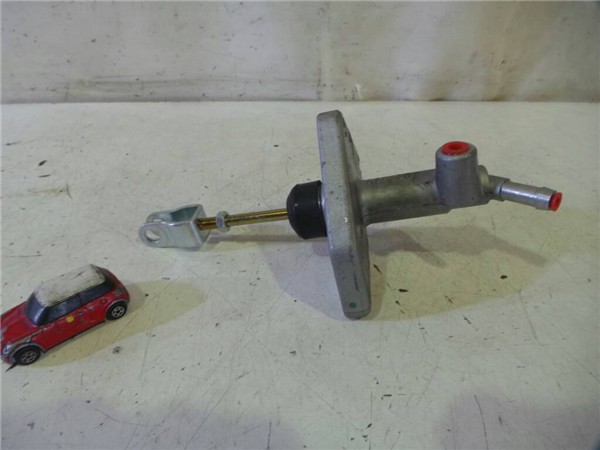 bomba embrague hyundai santa 2001