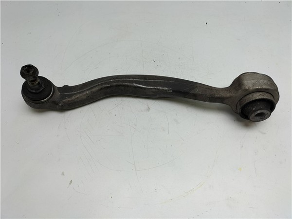 brazo inferior delantero izquierdo mercedes b