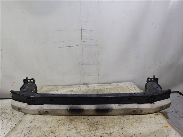 refuerzo paragolpes toyota auris e15 102006