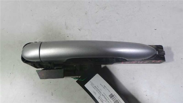 maneta exterior trasera izquierda nissan prim