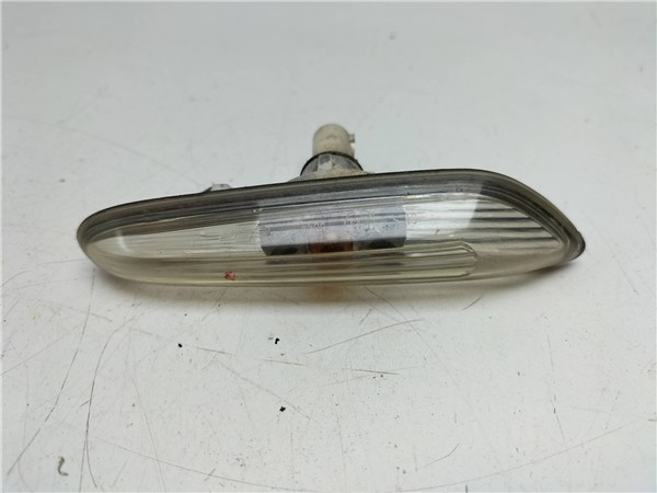 piloto intermitente lateral delantero izquier