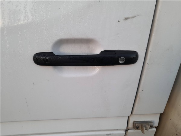 maneta exterior delantera izquierda mercedes