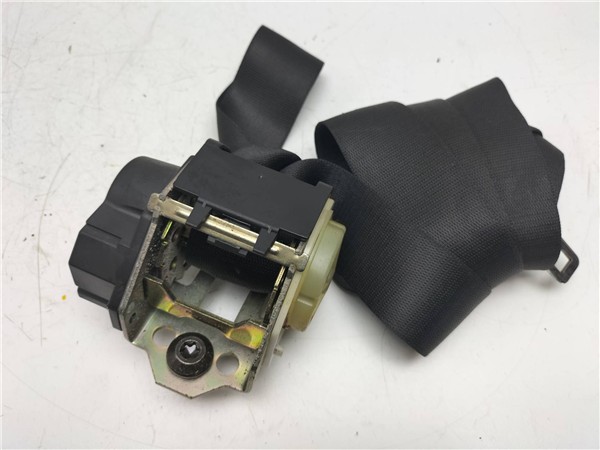 cinturon seguridad trasero izquierdo mercedes