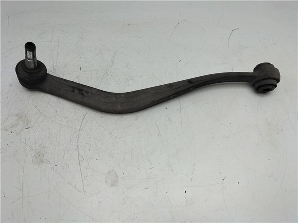 brazo inferior trasero izquierdo mercedes ben