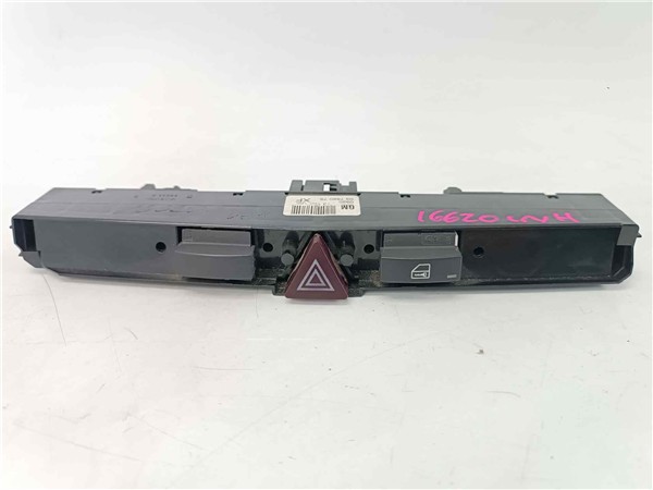 interruptor luces emergencia opel zafira b 20