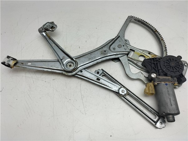 elevalunas electrico delantero derecho merced