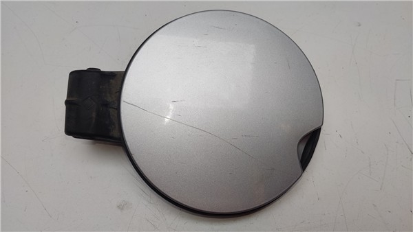 tapa exterior combustible peugeot 2006