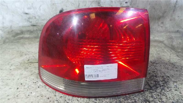 piloto trasero izquierdo volkswagen touareg 7