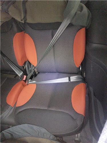 asientos traseros izquierdo citroen c2 2003