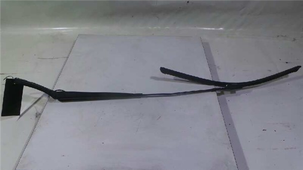 brazo limpiaparabrisas delantero derecho volk