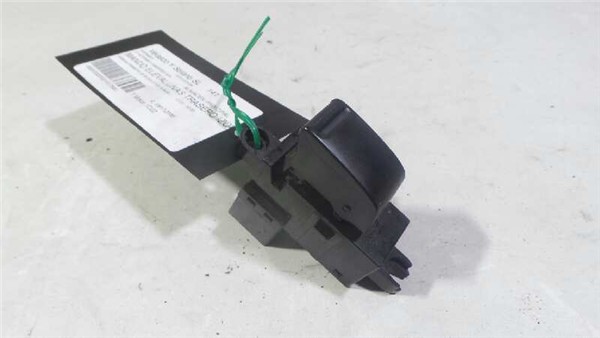 botonera puerta trasera izquierda nissan prim