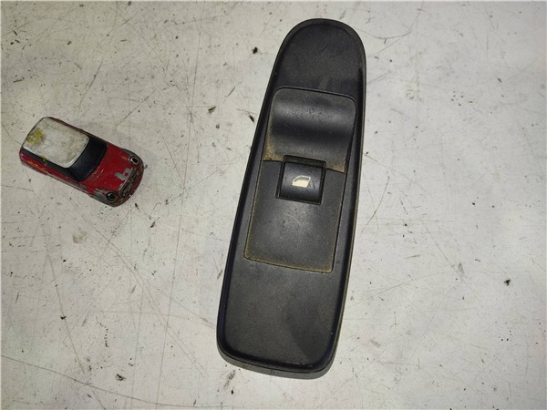botonera puerta delantera derecha citroen gra
