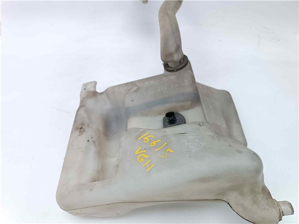 deposito limpiaparabrisas mercedes benz clase