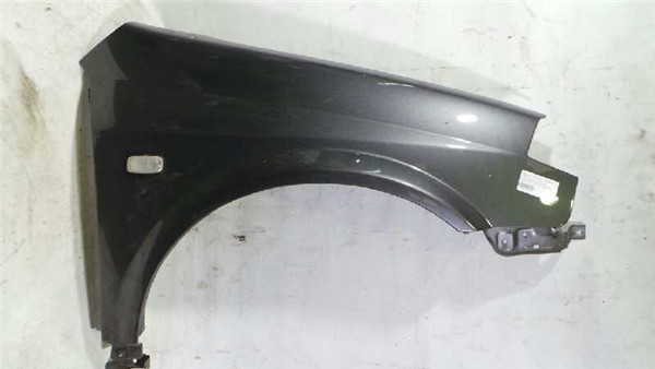 aleta delantera derecha nissan primera berlin