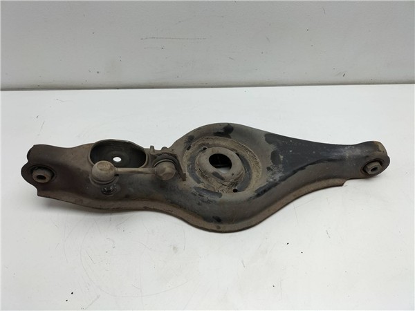 brazo inferior trasero izquierdo peugeot 4007