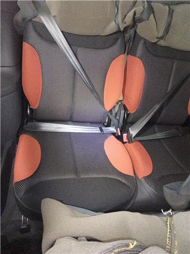 asientos traseros derechos citroen c2 2003 1