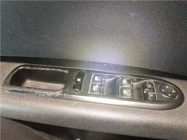 mando elevalunas delantero izquierdo peugeot