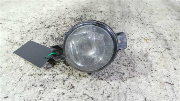 faro antiniebla derecho nissan primera berlin