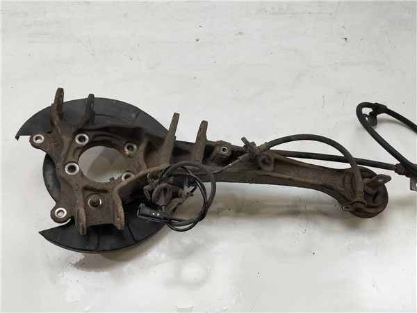 brazo inferior trasero derecho peugeot 4007 2