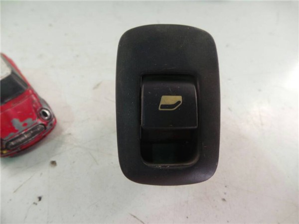 botonera puerta delantera derecha citroen gra