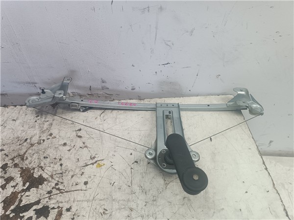 elevalunas electrico trasero derecho opel zaf