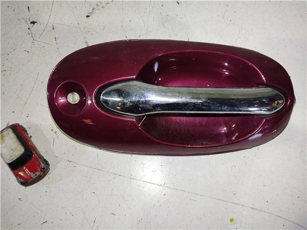 maneta exterior delantera derecha kia carniva